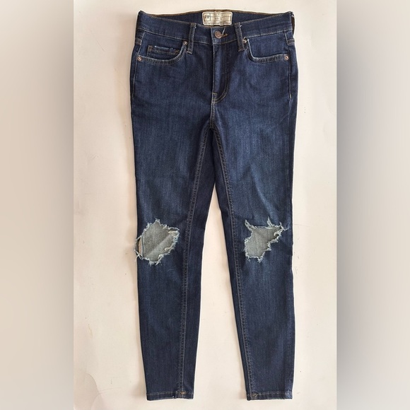 Free People Busted Knee Skinny Jeans - Picture 2 of 10